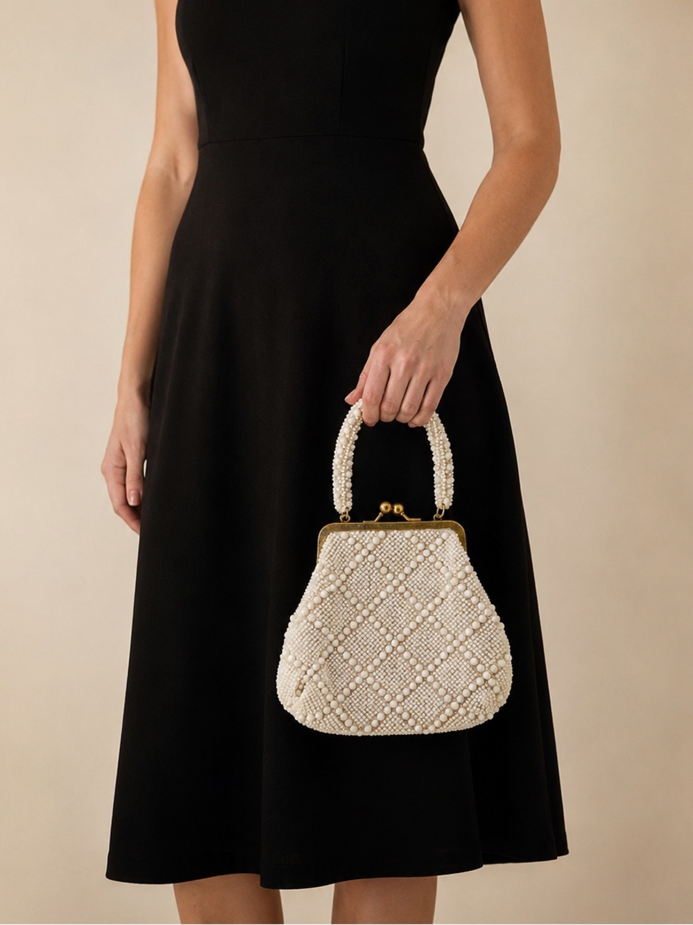 Vintage White Beaded Evening Bag Kiss Lock Bridal Handbag Hong Kong